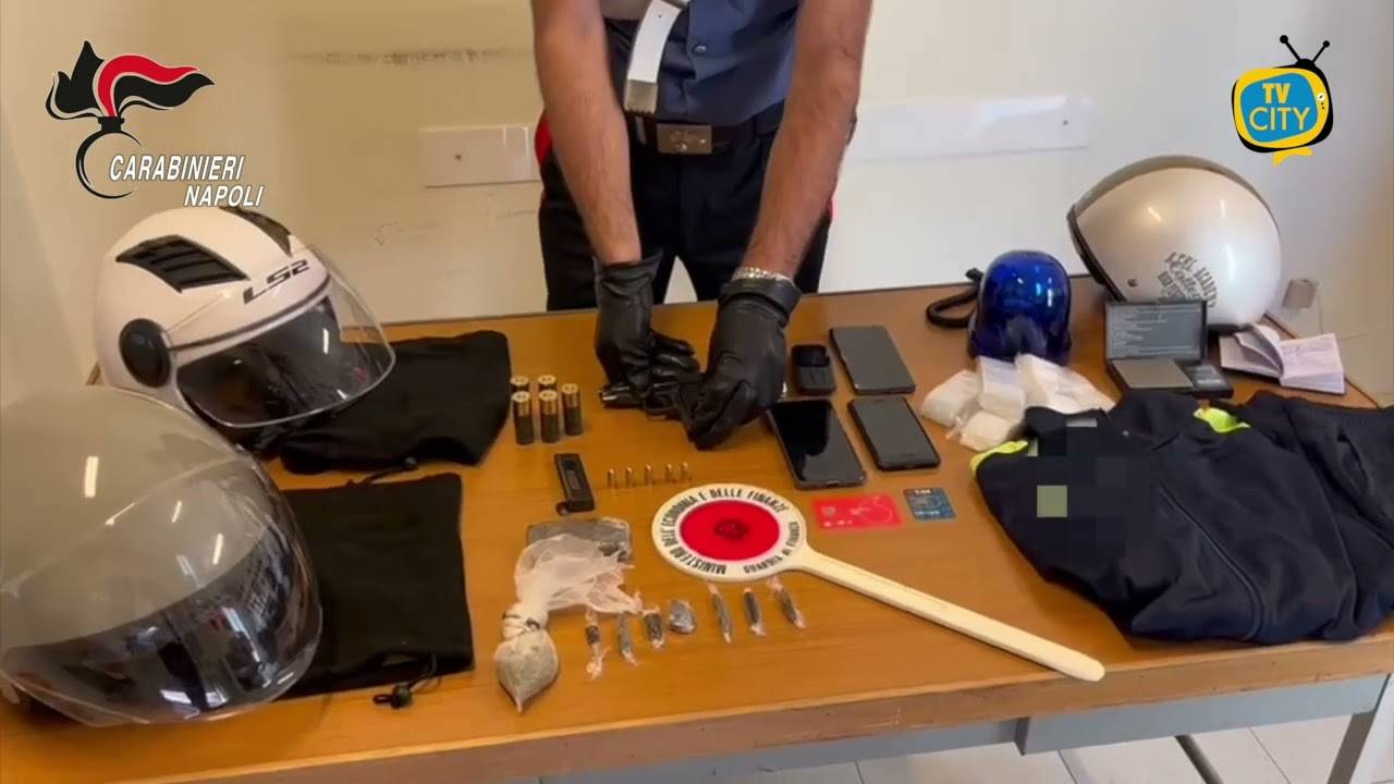 Carabinieri Sventano Rapina Dopo Un'inseguimento. Due Ragazzi Arrestati