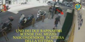 turista aggredita rapinatori telecamere