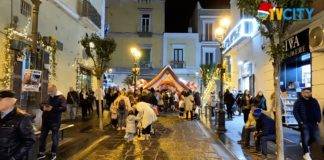 atmosfere manifestazione natalizia